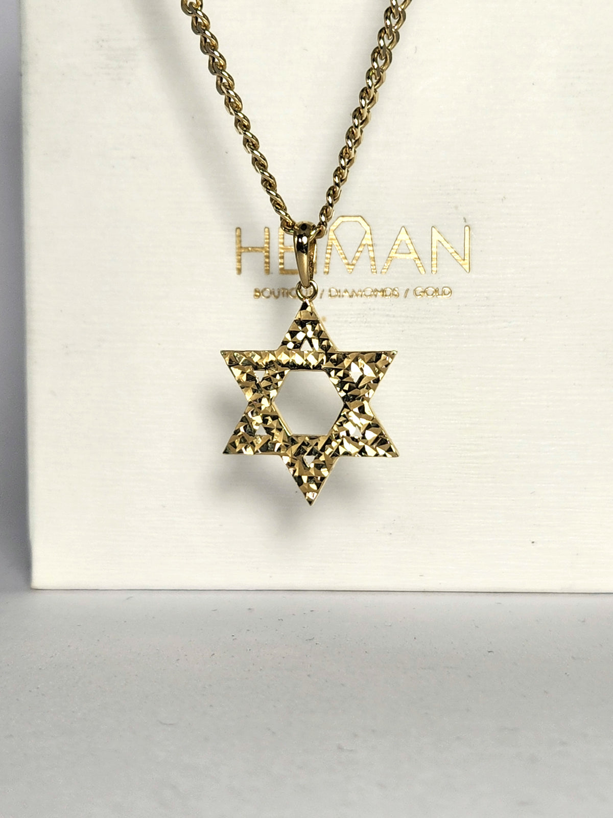 מגן דוד גדול מבריק על שרשרת זהב מלאה רחבה באורך 50 ס"מ Large Star David necklace