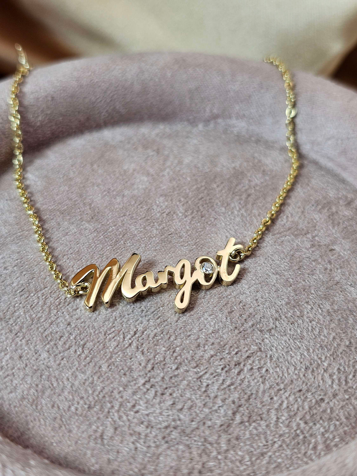 צמיד שם עם יהלום, זהב 14k משובץ עם יהלום טבעי. Name bracelet 14k gold, diamond
