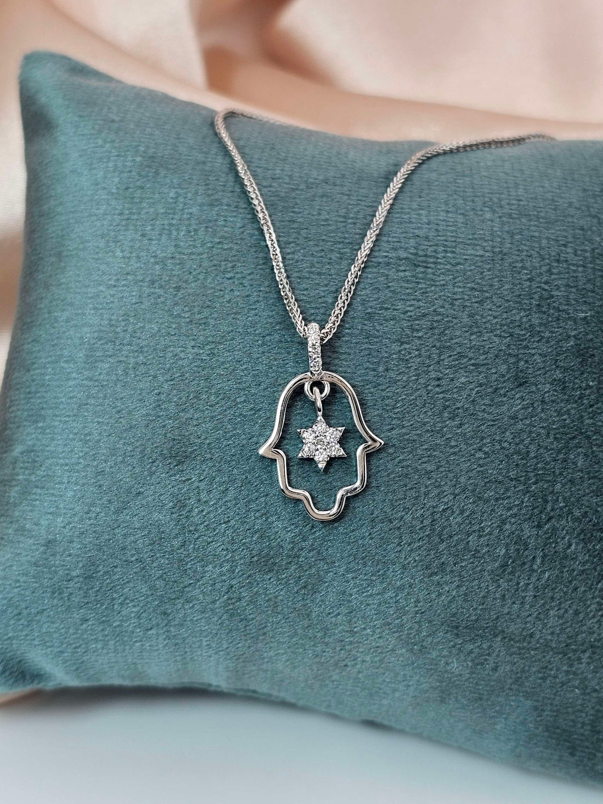 Midum diamond hamsa star david in 14k gold