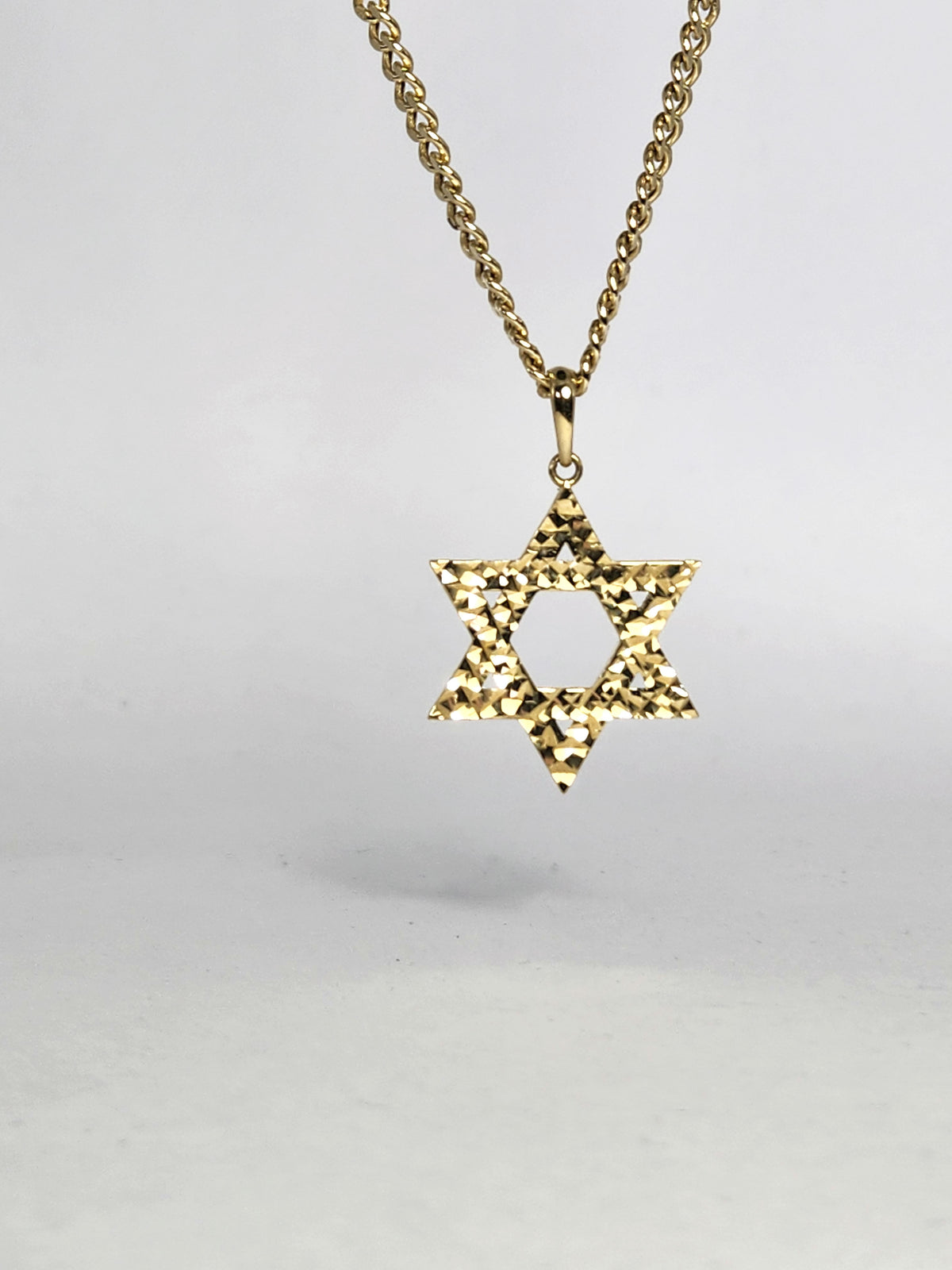 מגן דוד גדול מבריק על שרשרת זהב מלאה רחבה באורך 50 ס"מ Large Star David necklace