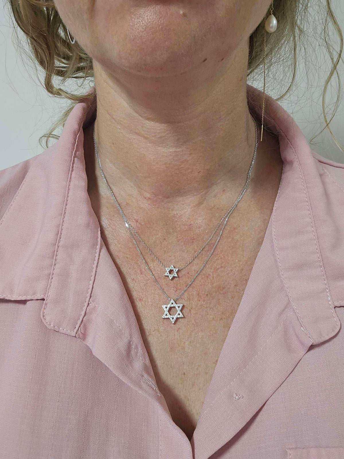 שרשרת מגן דוד - מגן של שקט. זהב לבן 14k משובץ עם יהלומים טבעיים.