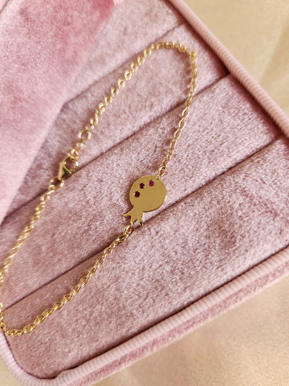 Pomegranate bracelet 14k gold set with 3 natural ruby's