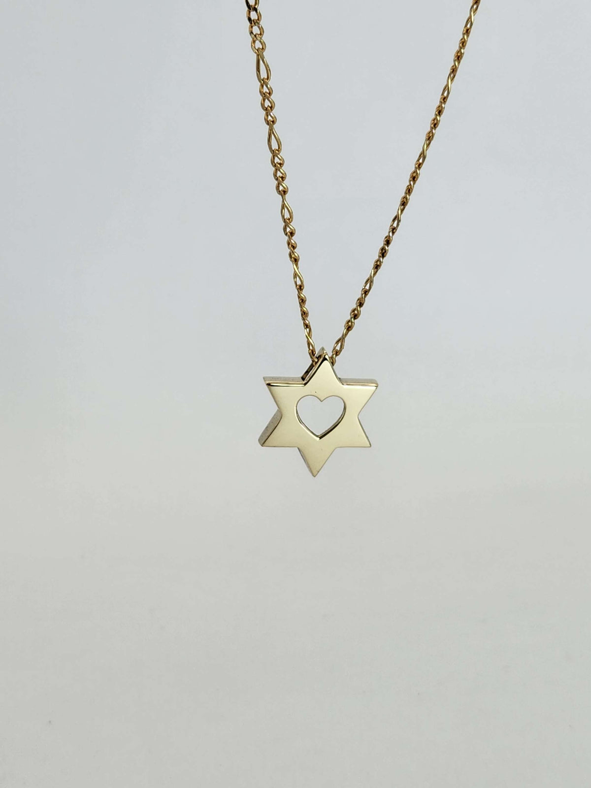 תליון מגן דוד לב גדול 15 מ"מ מגיע בשרשרת 14k
