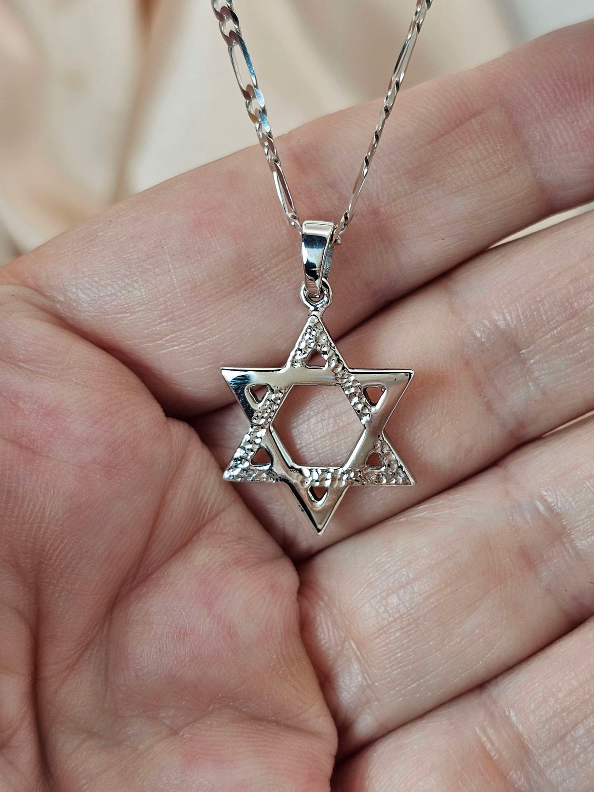 שרשרת שכבות של קודש