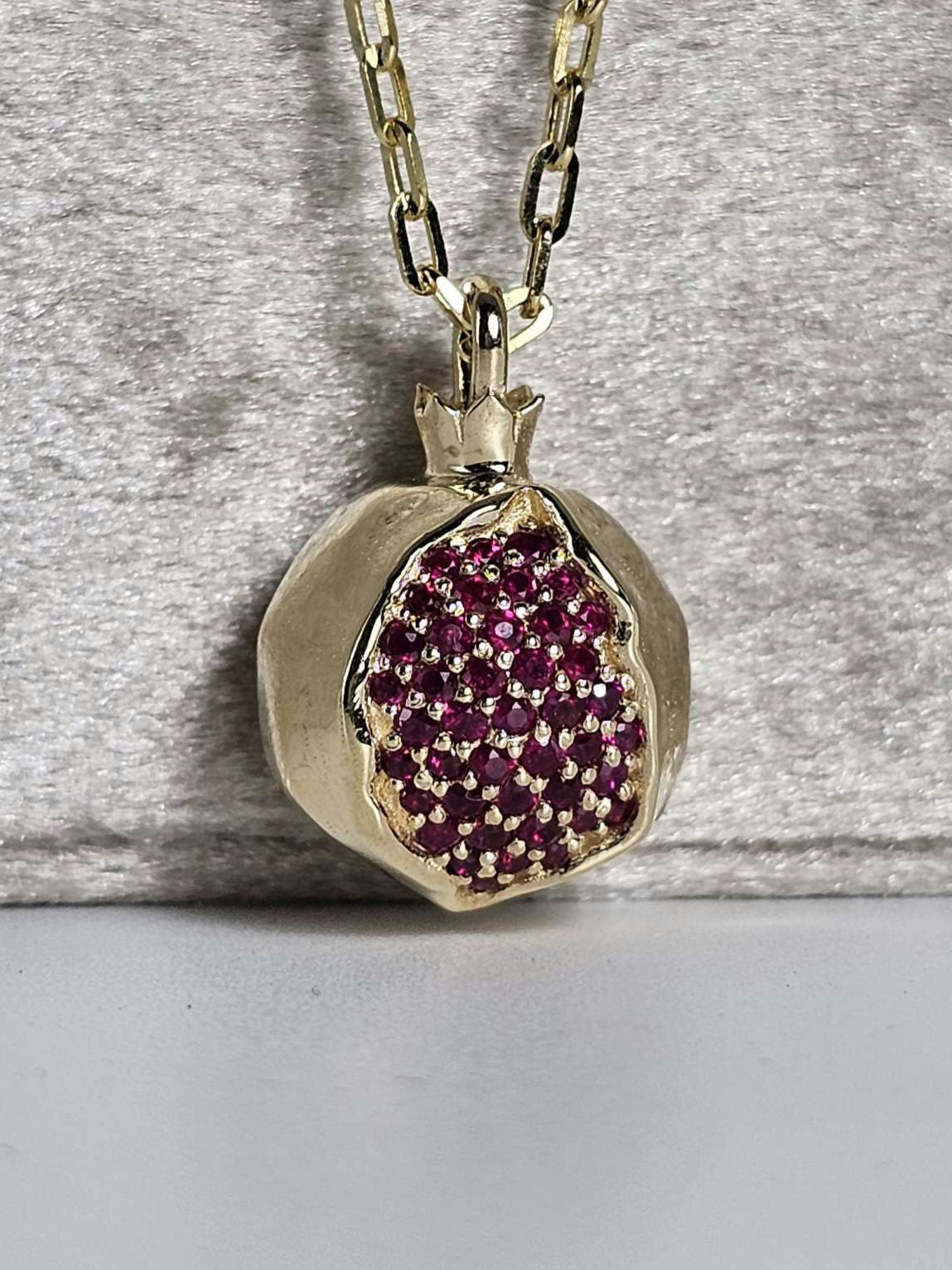 Medium pomegranate pendant, 14k gold and ruby's, just pendant without the chain.
