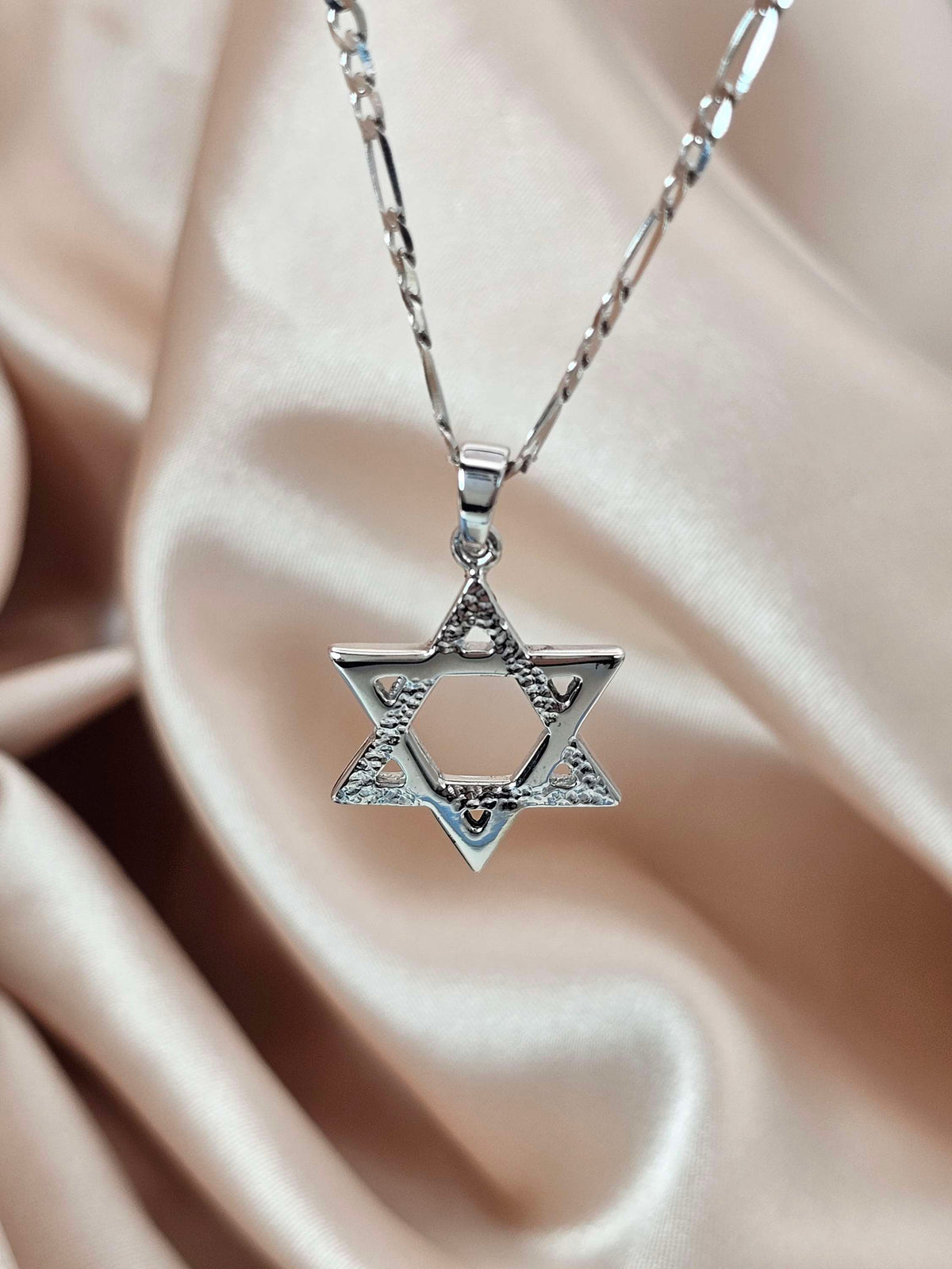 שרשרת שכבות של קודש
