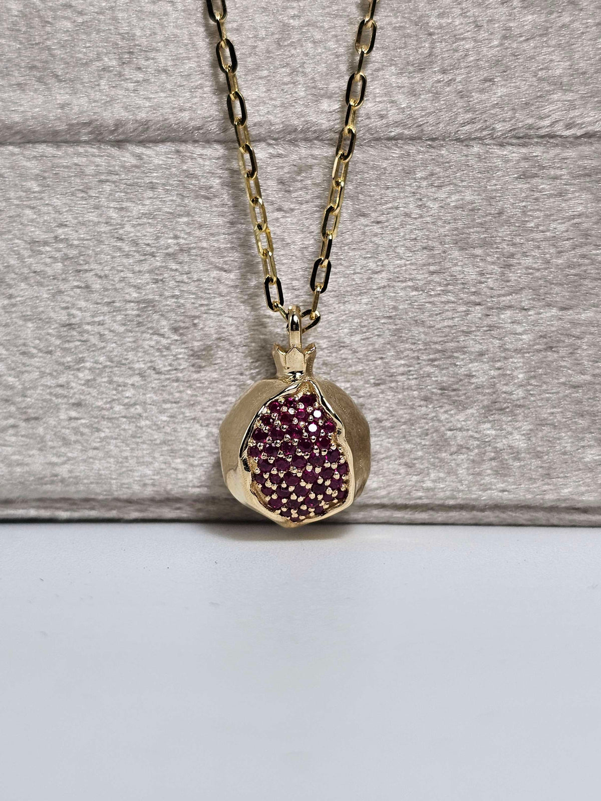 Medium pomegranate pendant, 14k gold and ruby's, just pendant without the chain.