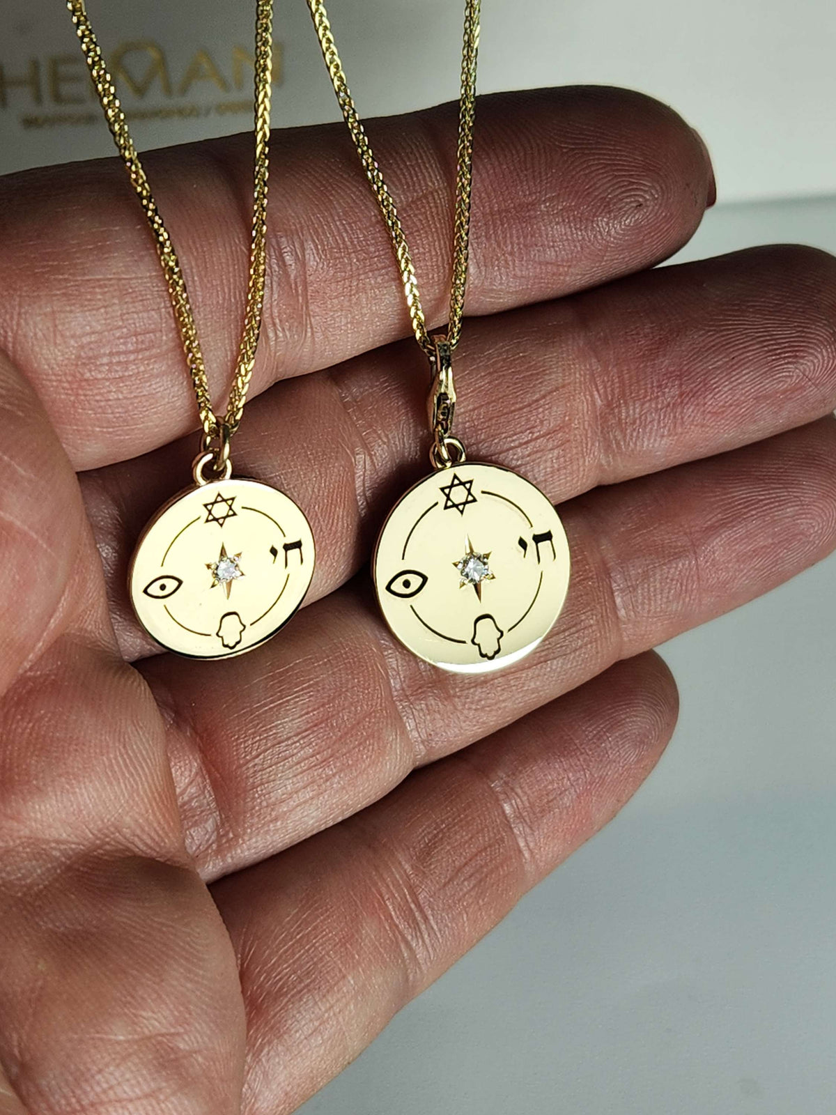 Small "Jewish compas" necklace, 14k gold set with natural diamond.