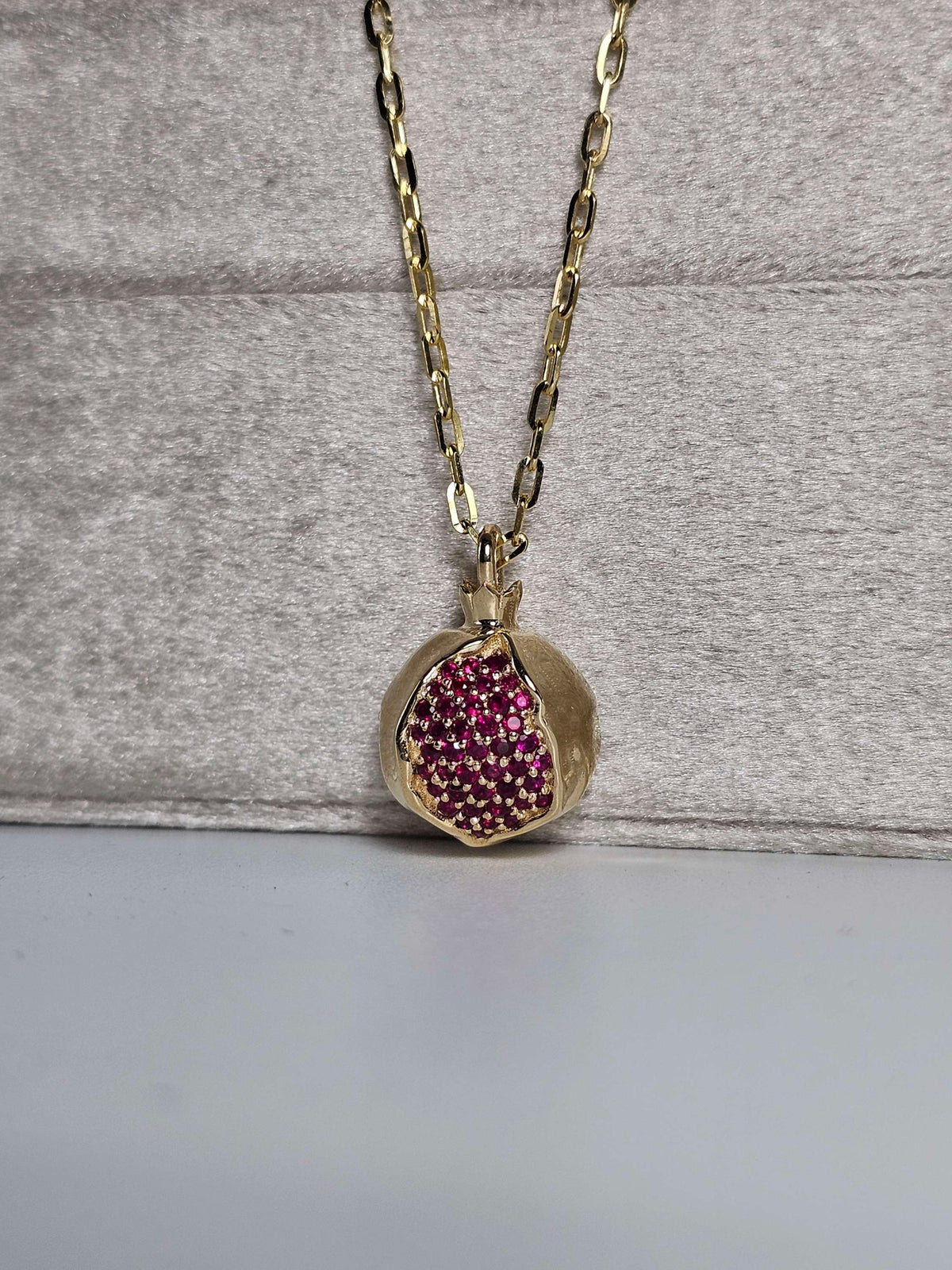 Medium pomegranate pendant, 14k gold and ruby's, just pendant without the chain.