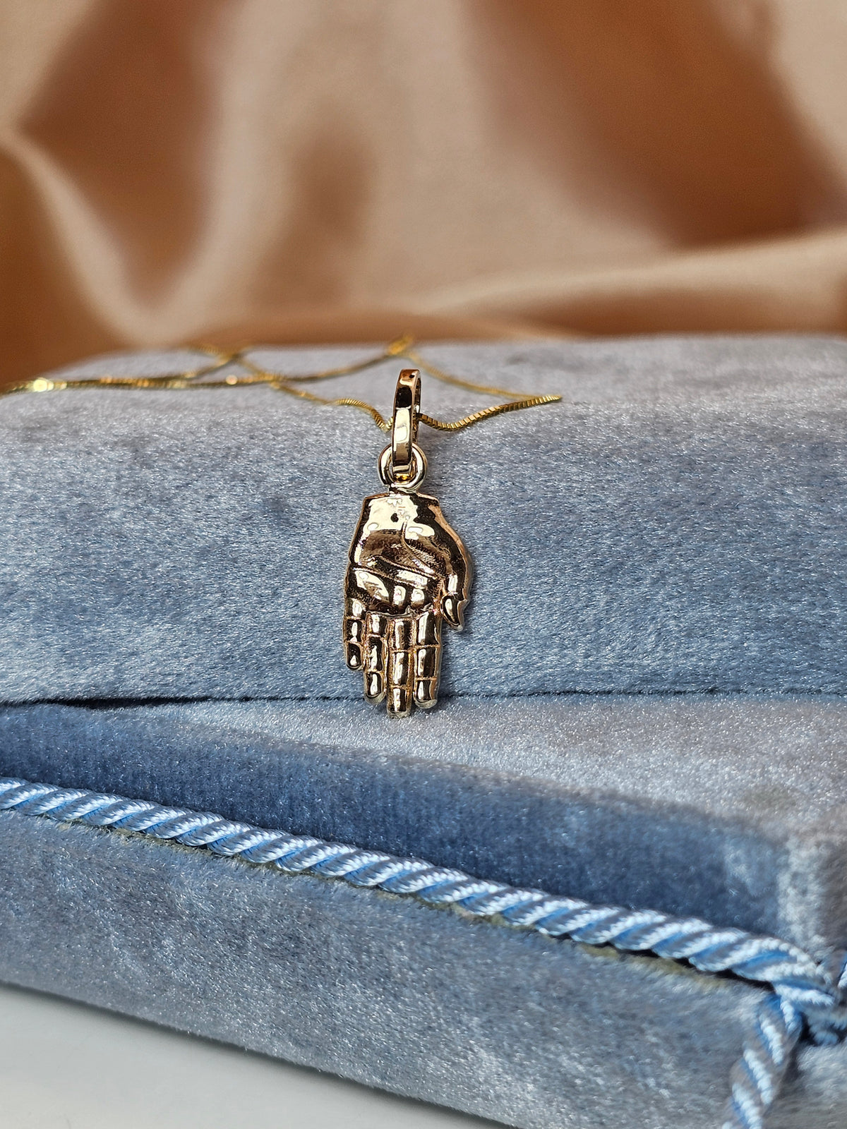 תליון חמסה יד זהב 14k תליון על שרשרת 14к.