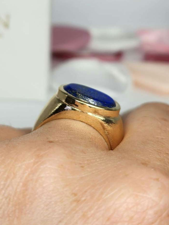 Zack ring 14k gold solid ancient look, set with natural Lapis lazuly engraved
