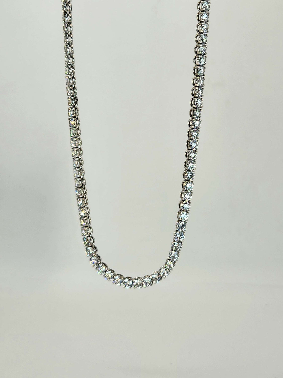 Diamond tennis necklace 14k white gold set with 14 carat off natural vs diamonds
