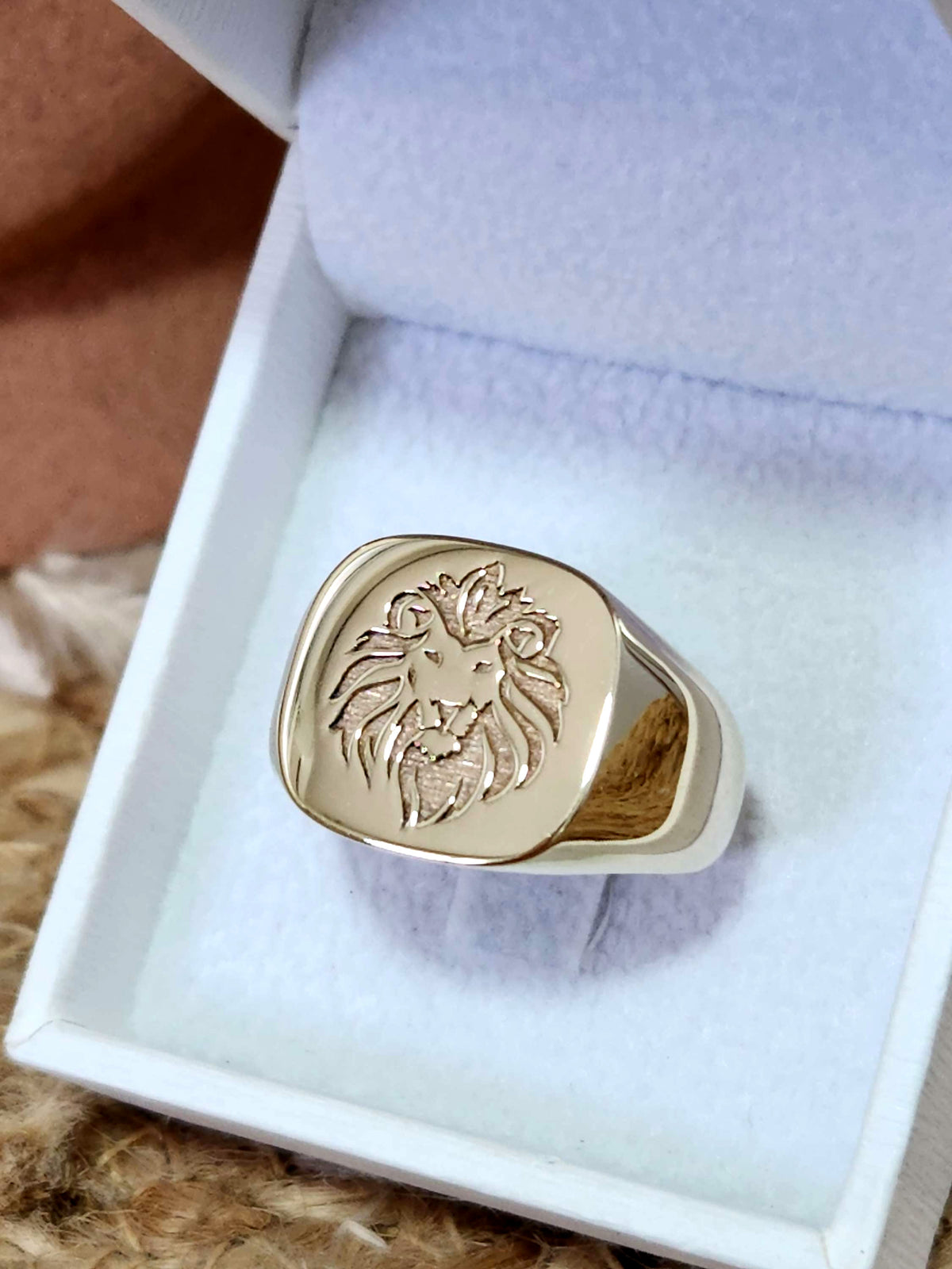 טבעת ליאו חותם אריה זהב 18k