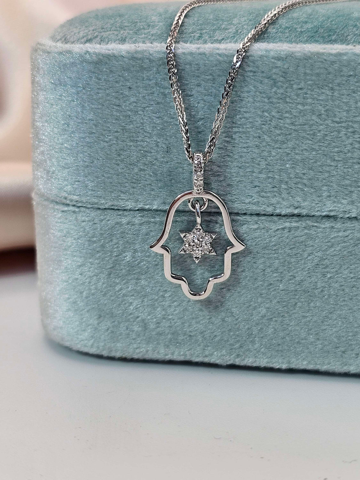 Midum diamond hamsa star david in 14k gold