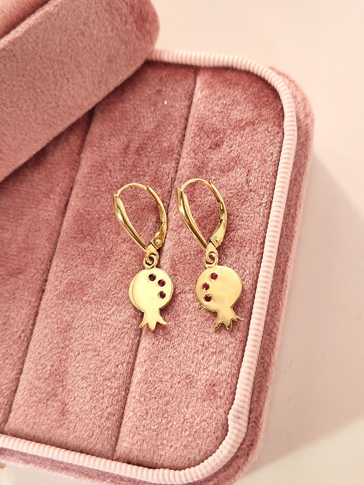 Pomegranate earrings 14k gold set with natural ruby's