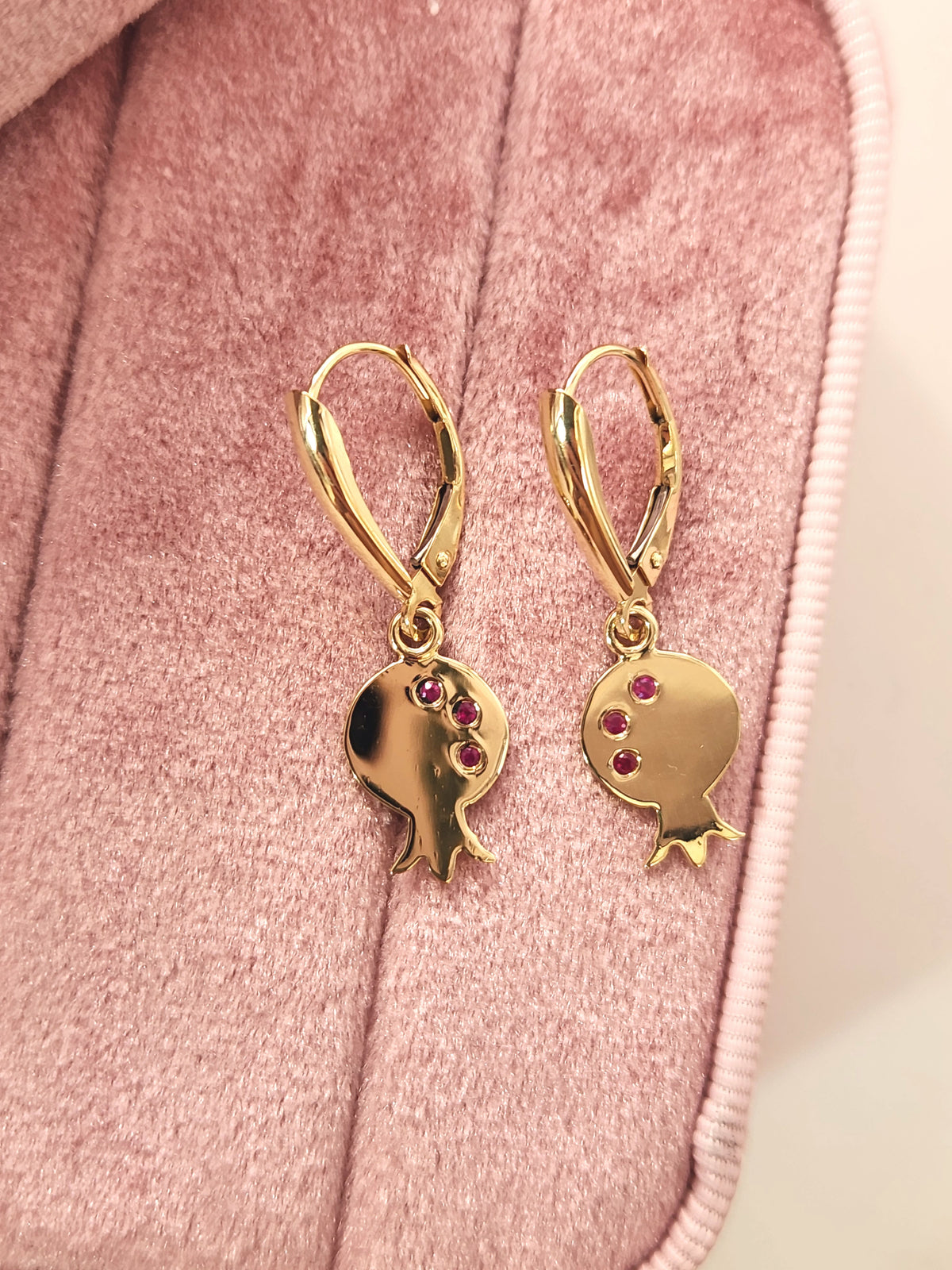 Pomegranate earrings 14k gold set with natural ruby's