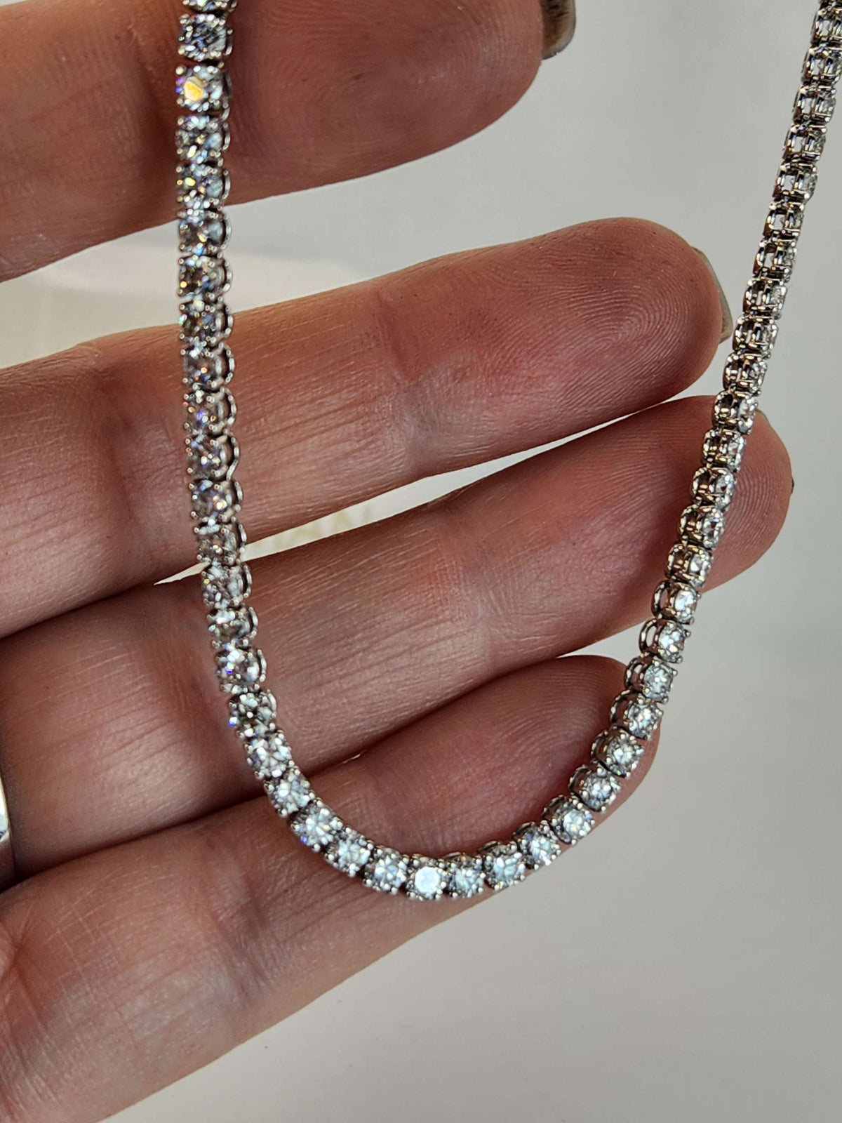Diamond tennis necklace 14k white gold set with 14 carat off natural vs diamonds